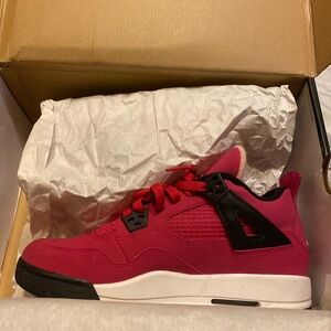 Voltage Cherry/white black Jordan 4 retro